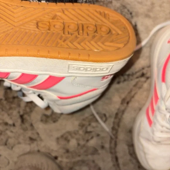 Adidas White and Pink High-Tops sz 8 vintage - Picture 7 of 9